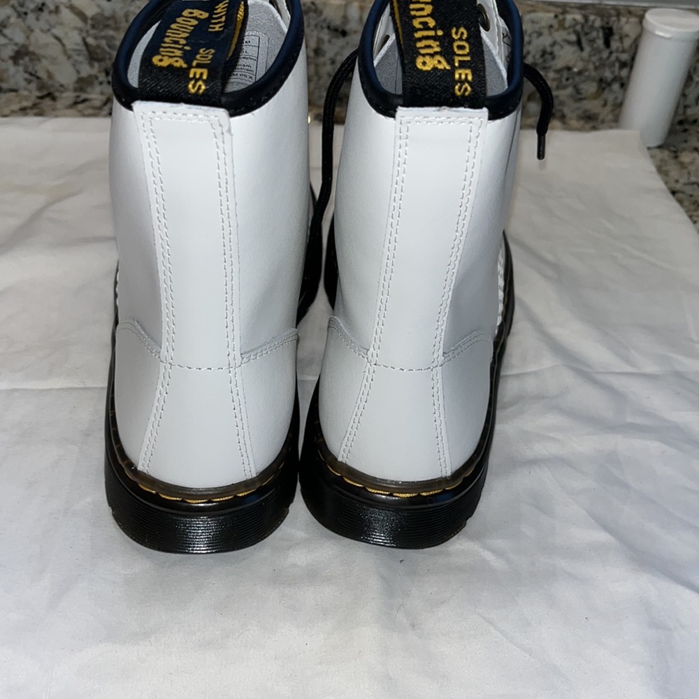 - Dr. Marten Zavala White Combat Boot NWOT - Picture 3 of 8